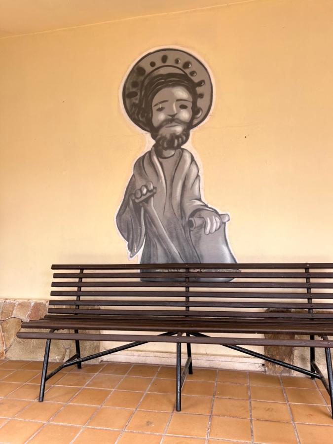 Albergue Municipal Hostel San Martín del Camino Exterior photo