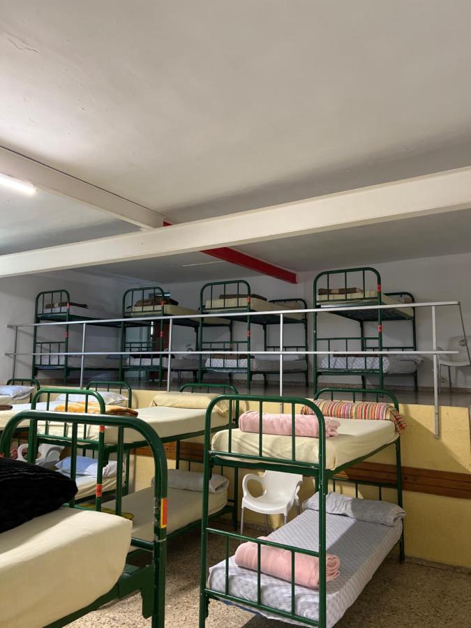 Albergue Municipal Hostel San Martín del Camino Exterior photo